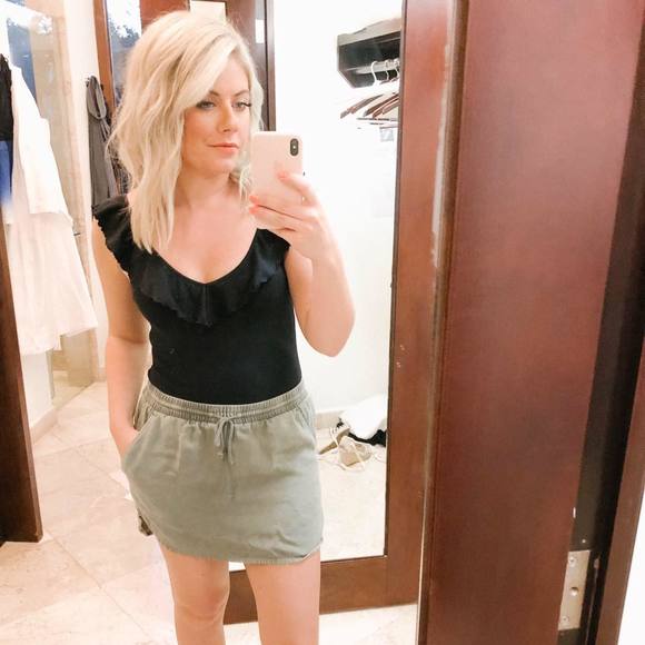 Meet your Posher, Jayci - Picture 1 of 1